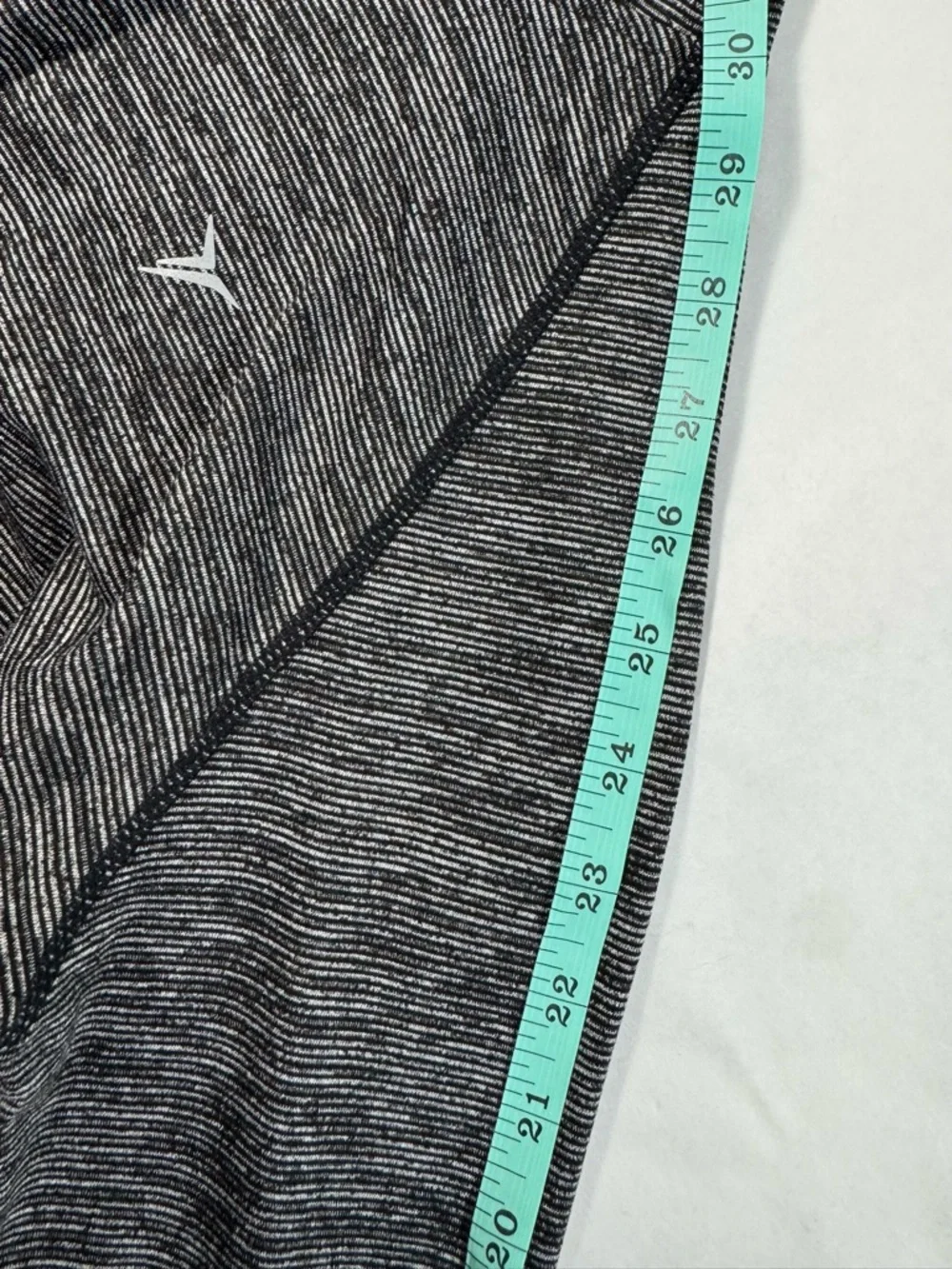 Women's Old Navy Active Heather Gray Quarter-Zip Athletic Dry-Fit Pullover